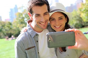 Deutsche scheuen Nutzung des mobilen Internets im Urlaub
